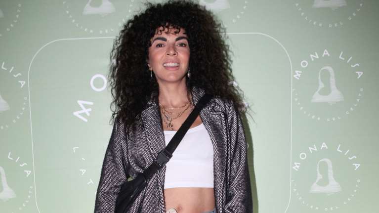 Η Μαρία Σολωμού έπαθε... Μακρυπούλια: Ξεσπά κατά της ίδιας αεροπορικής εταιρείας και το Twitter τη &quot;δικάζει&quot;