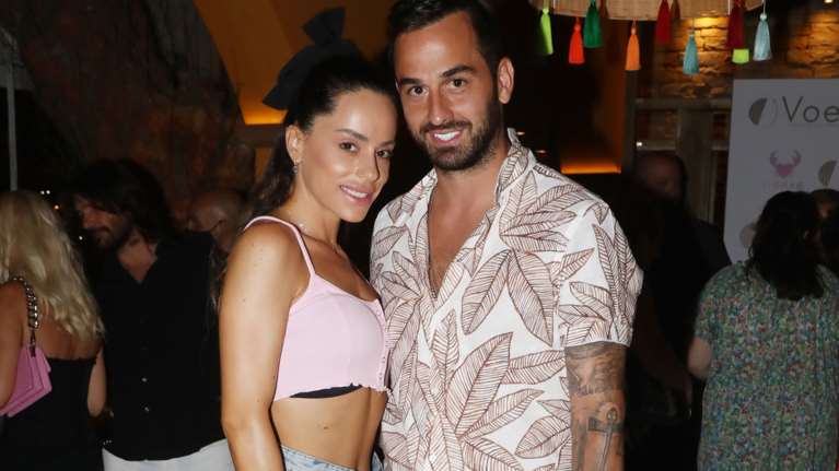 Έξαλλη με τον Άρη Σοϊλέδη η Μαρία Αντωνά: &quot;Απορώ πώς ήμουν μαζί σου τόσα χρόνια - Ήσουν σε όλα πολύ μικρός&quot;