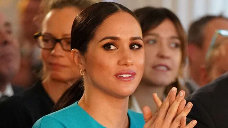 Mέγκαν Μαρκλ: Εσπασε το πρωτόκολλο ξανά - Η γραπτή συγγνώμη προς τον Χάρι [Βίντεο]