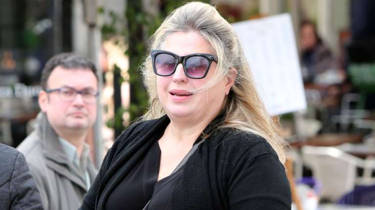 Σάντρα Βουτσά: Αυστηρή προειδοποίηση για την κληρονομιά του πατέρα της "Όποιος το σκεφτεί είναι πολύ γελασμένος"