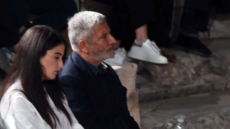 Νάνσυ Κοιλού: Η εγκυμονούσα σύντροφος του Πατούλη φόρεσε τα πιο άνετα σανδάλια - Η μεγάλη αμηχανία της μπροστά στα φλας