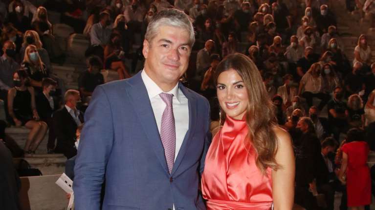 Σταματίνα Τσιμτσιλή: Το φωτογραφικό άλμπουμ των διακοπών της στην Πάρο