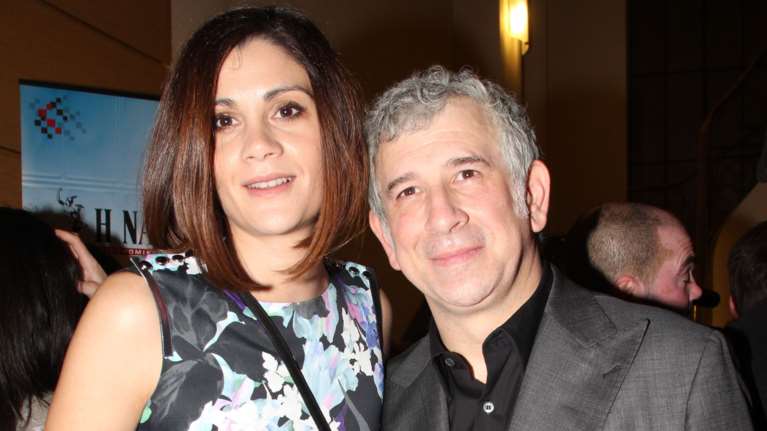 Πέτρος Φιλιππίδης: "Κατέβαζε το παντελόνι του και ουρούσε επιδεικτικά"-  Η κατάθεση της Παπαχαραλάμπους στο ΣΕΗ