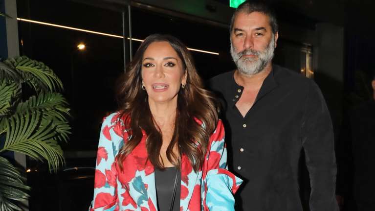 Ο Βασίλης Μπισμπίκης βρήκε τη Δέσποινα Βανδή στη Θεσσαλονίκη - &quot;Η αγάπη μου μου έκανε έκπληξη&quot;