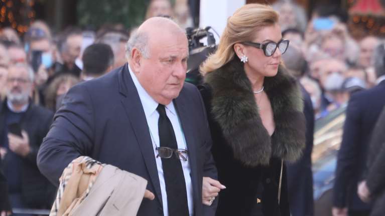 Άδωνις Γεωργιάδης: Πώς ευχαρίστησε την Ευγενία Μανωλίδου που πήγε στη Μητρόπολη Αθηνών για τον τέως βασιλιά Κωνσταντίνο