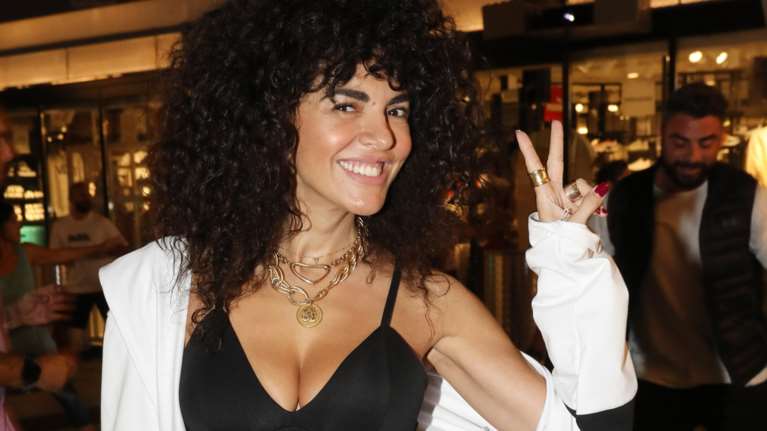 Throwback: H Μαρία Σολωμού σε ηλικία 16 ετών με τις φίλες της - Κούκλα, ίδια και απαράλλαχτη