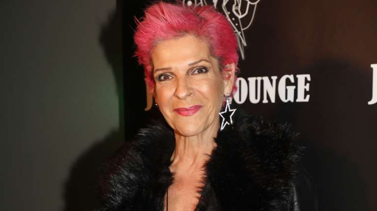 Στο νοσοκομείο η Σοφία Βόσσου: Παρουσίασε επιπλοκή μετά από επέμβαση [βίντεο]