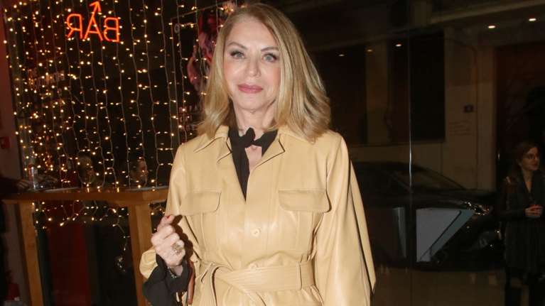 Το αντίο της Έλλης Στάη στον Τάσο Μπιρσίμ: &quot;Μας πήρε από το χεράκι και μας γνώρισε τις κάμερες&quot; [βίντεο]