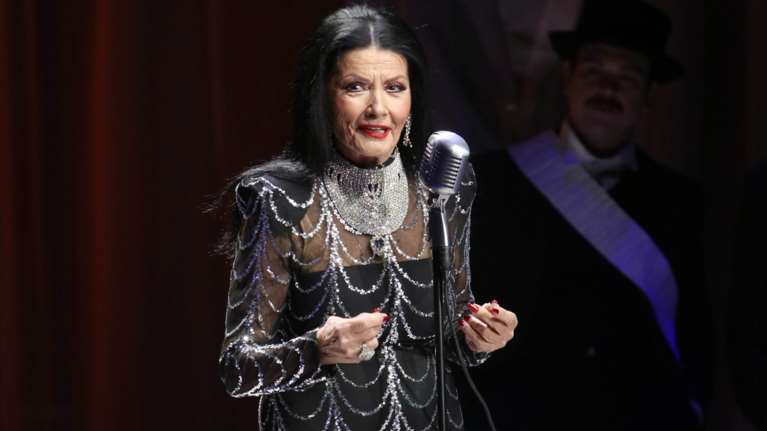 Ζωζώ Σαπουντζάκη: Εσπευσμένα στο νοσοκομείο με ανεβασμένη πίεση