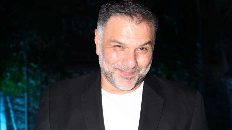 Γρηγόρης Αρναούτογλου: Η καταγγελία για το εκλογικό κέντρο όπου ψήφισε - &quot;Η κατάσταση είναι τραγική&quot; [βίντεο]