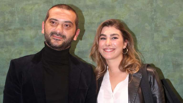 Λεωνίδας Κουτσόπουλος - Χρύσα Μιχαλοπούλου: Χαλαρή, πρωινή βόλτα λίγο πριν έρθει... ο πελαργός [εικόνες]