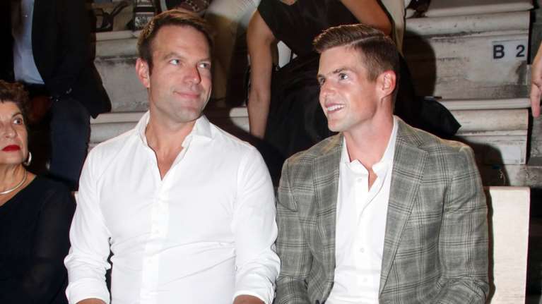 Στέφανος Κασσελάκης: Στο Ηρώδειο με τον Τάιλερ - Η αγένεια προς τους δημοσιογράφους και το ζεϊμπέκικο του Γκλέτσου