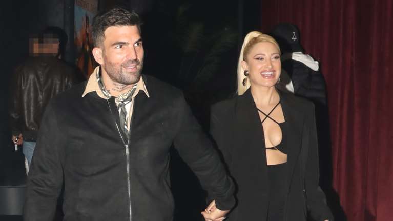 Πιο ευτυχισμένος από ποτέ: O Δημήτρης Αλεξάνδρου ποζάρει αγκαλιά με τον γιο του [εικόνες]