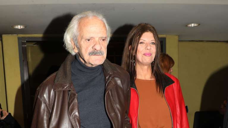 Εσπευσμένα στην εντατική με σοβαρή λοίμωξη ο Σπύρος Φωκάς - Στο πλευρό του η σύζυγος και η κόρη του