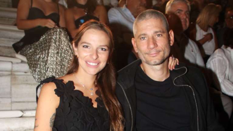 Η Εριέττα Κούρκουλου Λάτση μας δείχνει το δώρο που δέχτηκε και εκτίμησε - &quot;Τι άλλο να θέλει κανείς;&quot;