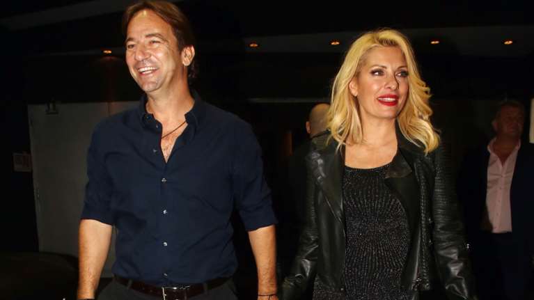 H Ελένη Μενεγάκη και ο Μάκης Παντζόπουλος σε κουτούκι στη Χαλκίδα - Αγαπημένο στέκι του ζευγαριού