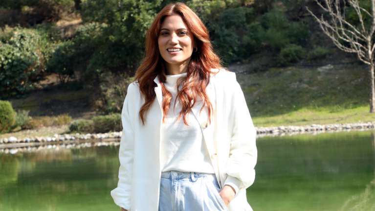 Μαίρη Συνατσάκη: Η τεράστια αλλαγή στην εμφάνισή της - Έγινε ξανθιά [εικόνες]