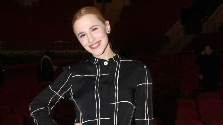 Νάντια Μπουλέ: Η βραδινή έξοδος στην παγωμένη Αθήνα και ο λάθος τρόπος που φόρεσε τις κροκό μπότες της