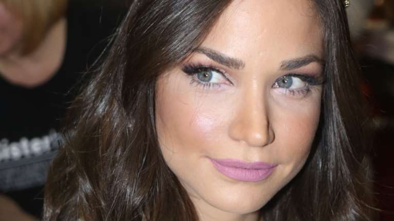 Κατερίνα Γερονικολού: Παίζει μπάσκετ φορώντας το πιο σέξι αθλητικό σορτς