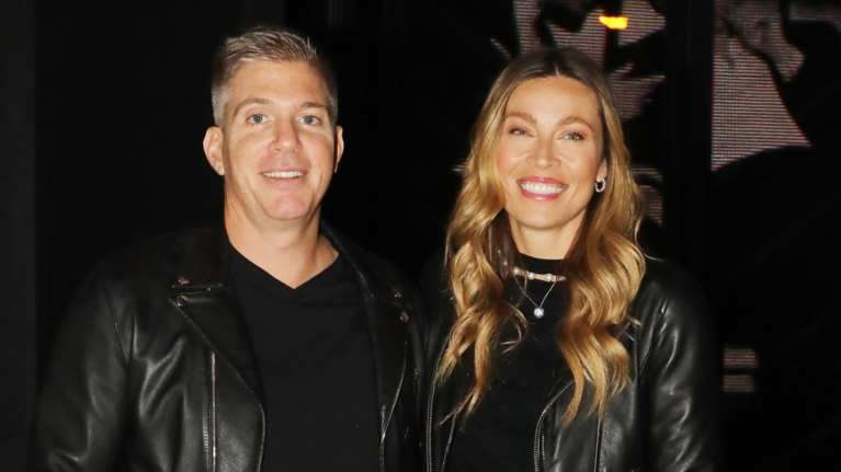 Μαριέττα Χρουσαλά: Απόδραση στο Λονδίνο με τον σύζυγό της και τα τρία παιδιά τους - Το φθινοπωρινό look της