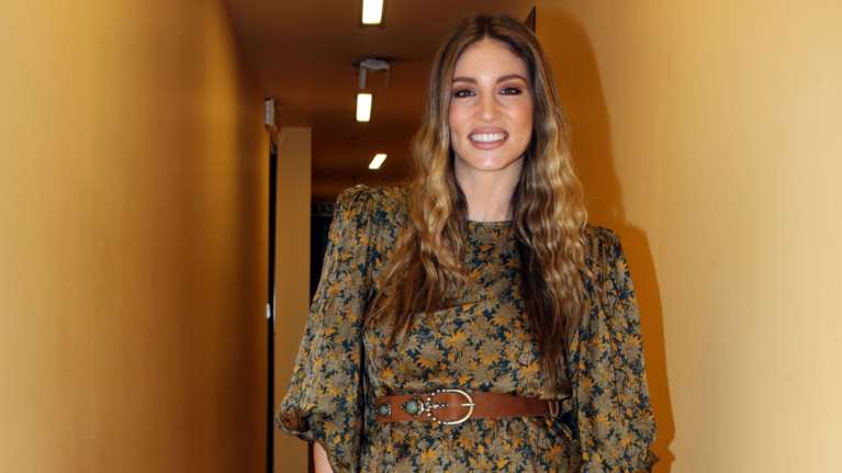 Η Αθηνά Οικονομάκου μας δείχνει το απίστευτο σώμα της με μαγιό 12 μέρες μετά τη γέννα