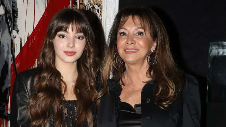 Σοφία Γιαννικοπούλου - Δανάη Κούστα: Η σπάνια εμφάνιση της πρώην συζύγου του εφοπλιστή με την κούκλα κόρη τους