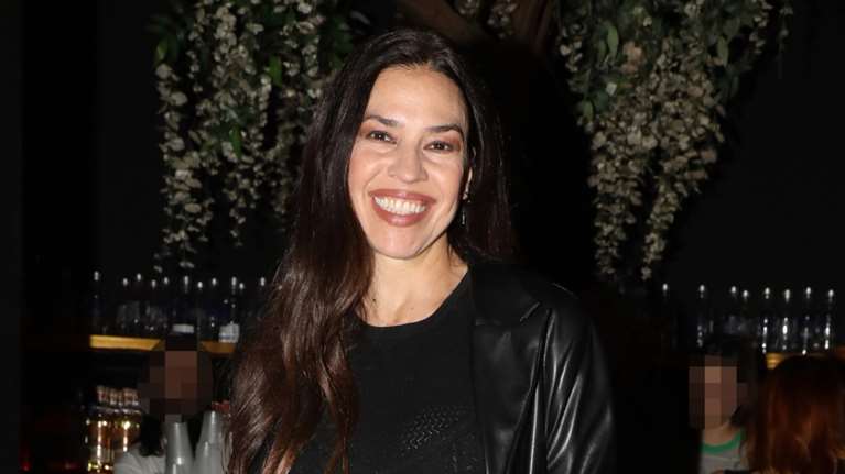 Χωρίς ρούχα μόνο με τις μπότες της: Η Ναταλία Δραγούμη στο πιο σέξι εξώφυλλο της καριέρας της