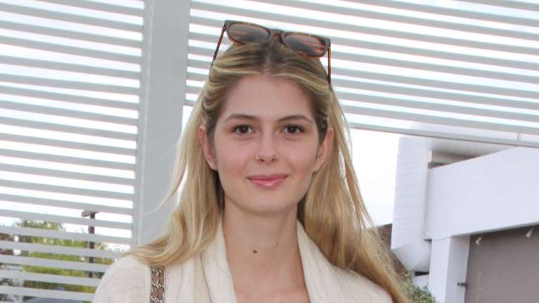 Αμαλία Κωστοπούλου: Οι φωτογραφίες με τον γοητευτικό σύντροφό της και τον πατέρα της Πέτρο Κωστόπουλο