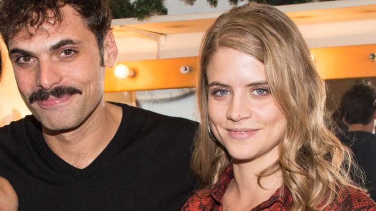 Δανάη Μιχαλάκη: Η &quot;Δρόσω&quot; κουρεύτηκε και είναι πανέμορφη - Πρεμιέρα στο θέατρο με ανανεωμένη εμφάνιση [Εικόνες]