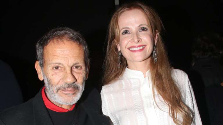 Σταύρος Ξαρχάκος - Ηρώ Σαΐα: Παίζουν χιονοπόλεμο με τα δίδυμα στην ταράτσα του σπιτιού τους