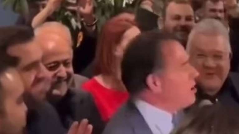 Viral ο Άδωνις Γεωργιάδης που χτυπιέται φωνάζοντας &quot;και α και ου και ΔΑΠ-ΝΔΦΚ&quot; [βίντεο]