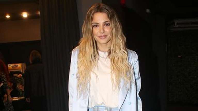 Ζόζεφιν: Τι απαντά στις φήμες που τη θέλουν να ζητά χρήματα για να δίνει... αυτόγραφα [εικόνα]