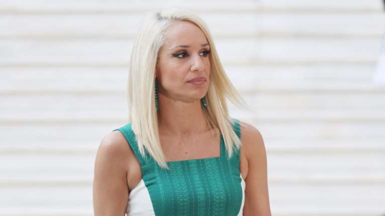 Με σπασμένο χέρι ξεκινούν οι διακοπές για την Κατερίνα Παναγοπούλου: &quot;Παρακάλεσα τον γιατρό…&quot;