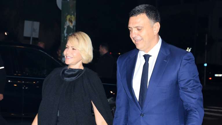 Τζένη Μπαλατσινού: Μήνυμα γεμάτο αγάπη και τρυφερότητα από τον Βασίλη Κικίλια για τη σύζυγό του - &quot;Η καλύτερη...&quot;