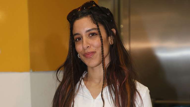 Μαρίνα Σάττι: Αυτός είναι ο κούκλος, δικηγόρος σύντροφός της - Επέστρεψαν μαζί στο αεροδρόμιο της Αθήνας