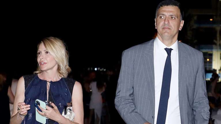 Τζένη Μπαλατσινού: Οργισμένη ανάρτηση για τον εκδότη, Γιάννη Κουρτάκη και το πόθεν έσχες της - Τον κατηγορεί για &quot;λάσπη&quot;