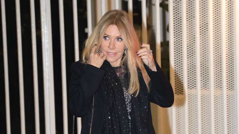 Μαριάννα Λάτση: Με γιορτινό look στη δεξίωση της Κίμπερλι Γκίλφοϊλ