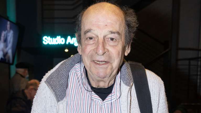 Πέθανε ο σκηνοθέτης των μεγάλων τηλεοπτικών επιτυχιών, Μανούσος Μανουσάκης