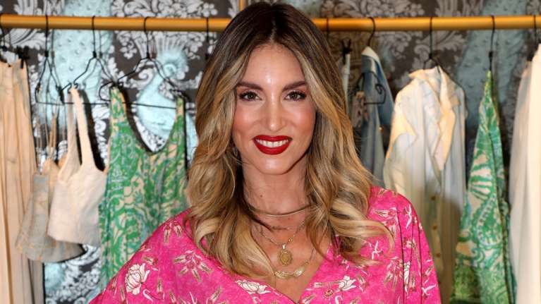 "Κλάψτε φτωχοί": Το βίντεο της Αθηνάς Οικονομάκου από το Ντουμπάι που προκάλεσε αντιδράσεις