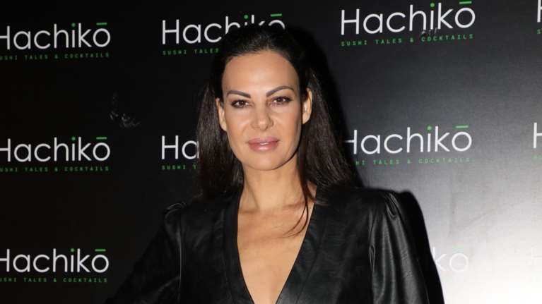 Εύη Βατίδου: &quot;Σχεδόν μας πάτησε, διέλυσε το χέρι της συντρόφου μου&quot; - Ο οδηγός της μηχανής μιλά για το επεισόδιο