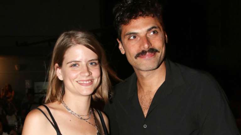 Δανάη Μιχαλάκη: Παντρεύεται στα γενέθλιά της - Δείτε την αναγγελία του γάμου της με τον Γιώργο Παπαγεωργίου