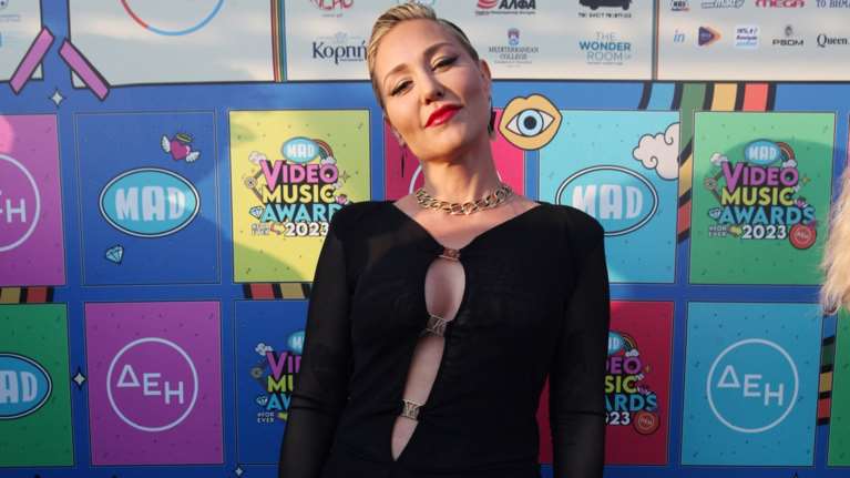 Πηνελόπη Αναστασοπούλου: Η αλλαγή στην εμφάνισή της - Πώς έκοψε τα μαλλιά της [εικόνα]