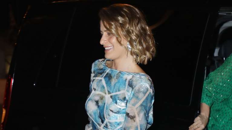 Τατιάνα Μπλάτνικ: Εκθαμβωτική στο Λονδίνο με tie-dye print μεταξωτό φόρεμα, λίγες μέρες μετά το &quot;οριστικό τέλος&quot; με τον Νικόλαο