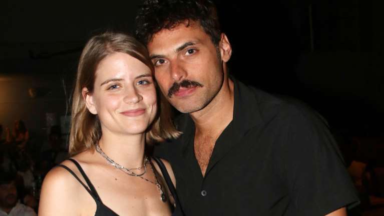 Γιώργος Παπαγεωργίου-Δανάη Μιχαλάκη: Πότε θα γίνει ο γάμος τους με ...άρωμα θάλασσας