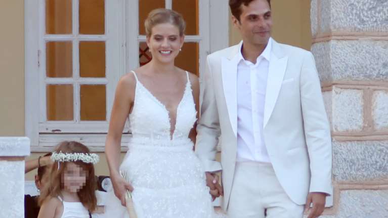 Φιλαρέτη Κομνηνού: Το look που επέλεξε στον γάμο του γιου της [εικόνα]