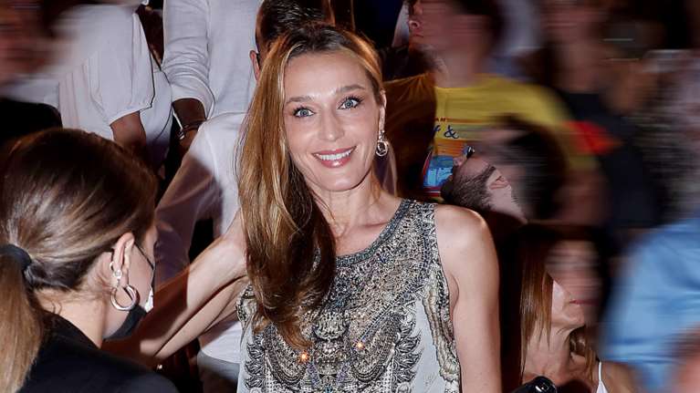 Η Κάτια Ζυγούλη στο Ηρώδειο με άψογο στιλ: Το έθνικ look με παντελόνα και σανδάλια