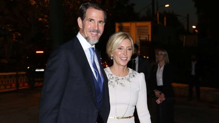 Μαρί Σαντάλ: Σούπερ σικ στη χριστουγεννιάτικη οικογενειακή φωτογραφία με τον Παύλο και τα παιδιά τους