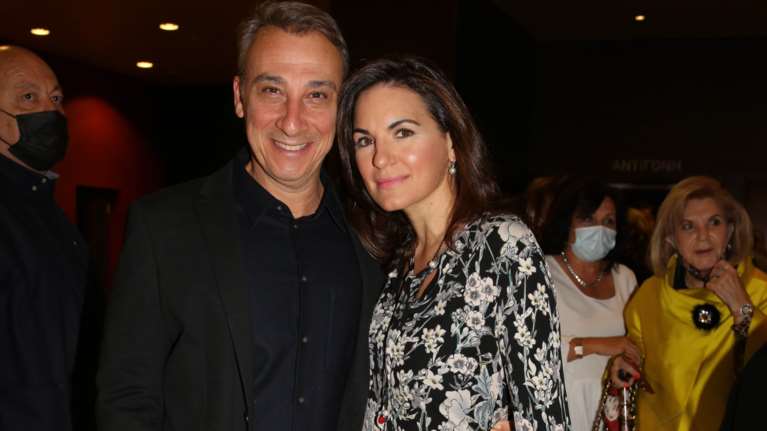 Μίνως Μάτσας: Casual βόλτα με τα δίδυμα, χωρίς την Ολγα Κεφαλογιάννη [εικόνες]