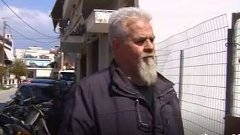 Πάτρα: Ξεσπά ο νονός της Μαλένας - &quot;Δεν φταίει η Ρούλα, δεν έχει κάνει κάτι, είμαι σίγουρος&quot; [Βίντεο]