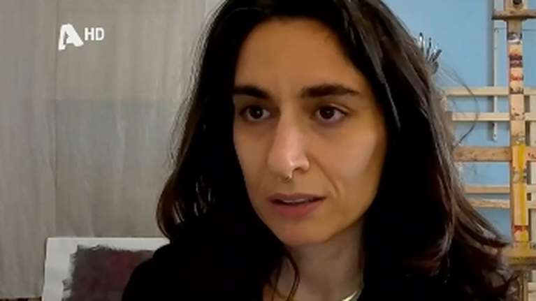 Μαρίνα Τσιάρα: Η σοκαριστική ιστορία της εικαστικού - "Με μαχαίρωσε στο λαιμό όταν του ζήτησα διαζύγιο" [βίντεο]